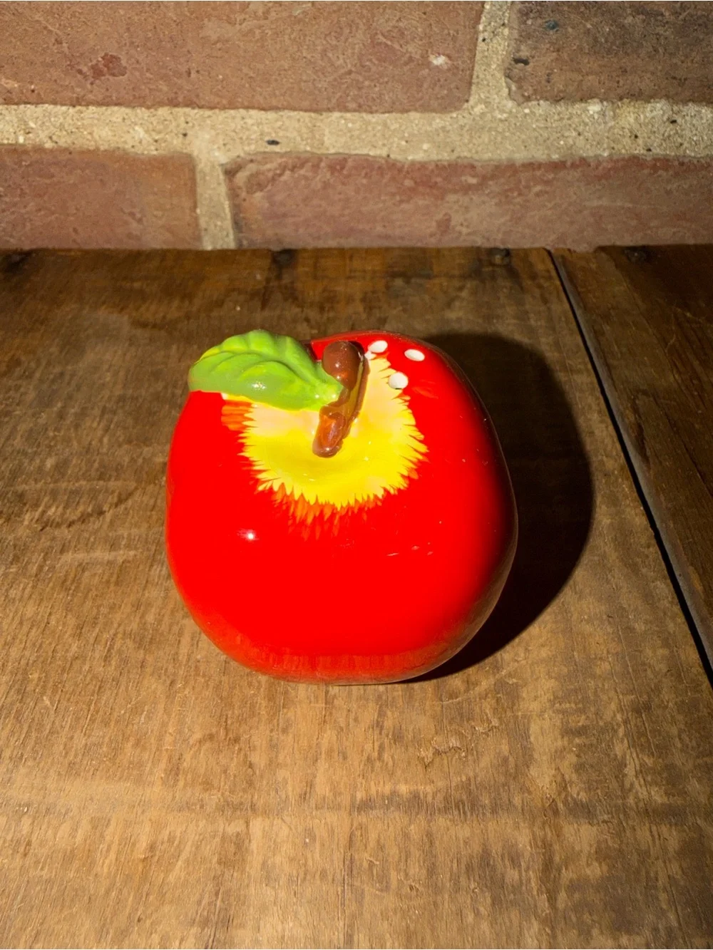 Glossy Red and Green Ceramic Apple Accent Pair Salt Pepper Shakers Match